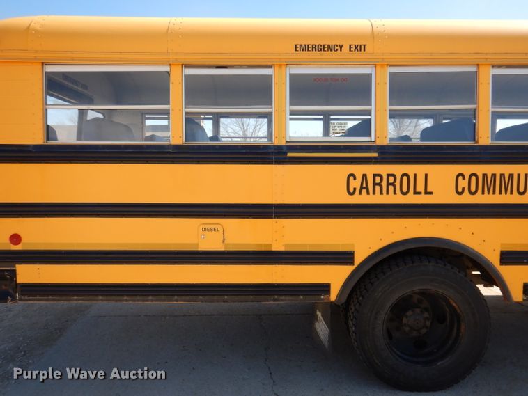 image for item JK9548 2004 Freightliner FS65  school bus