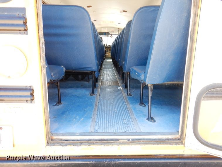 image for item JK9548 2004 Freightliner FS65  school bus