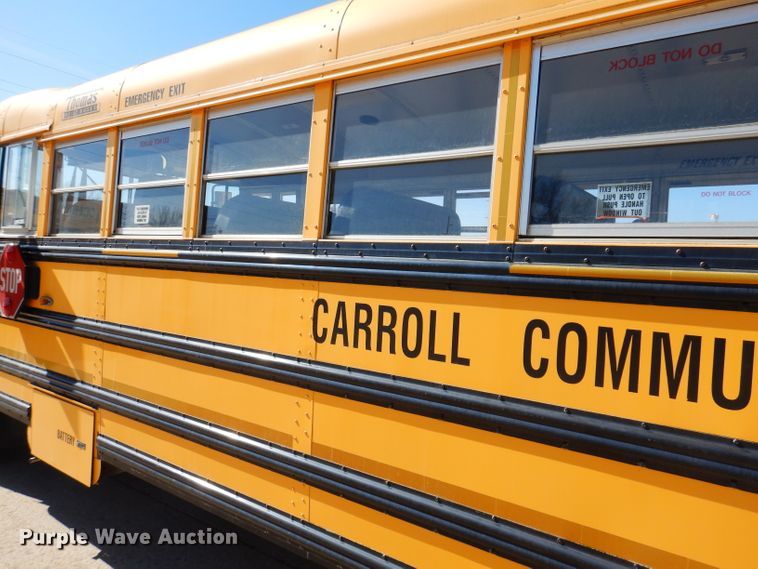 image for item JK9548 2004 Freightliner FS65  school bus