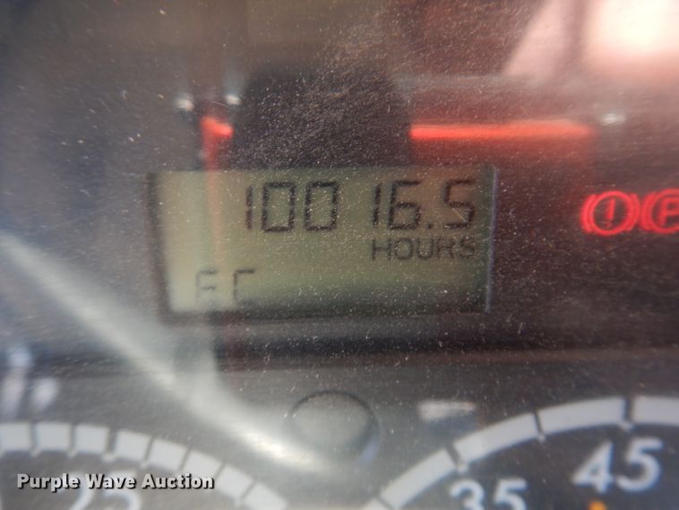 image for item JK9548 2004 Freightliner FS65  school bus