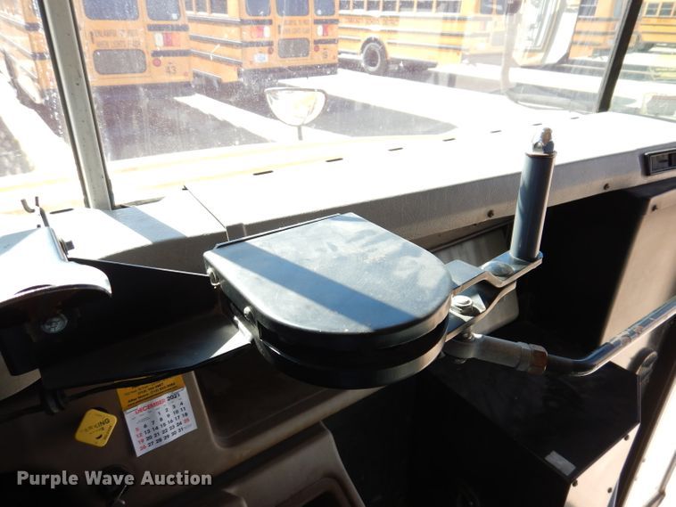 image for item JK9548 2004 Freightliner FS65  school bus