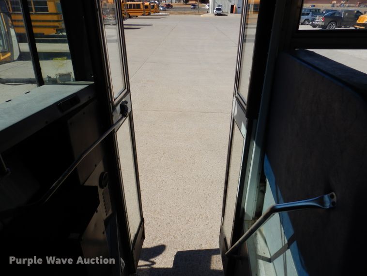 image for item JK9548 2004 Freightliner FS65  school bus