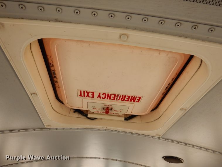 image for item JK9548 2004 Freightliner FS65  school bus