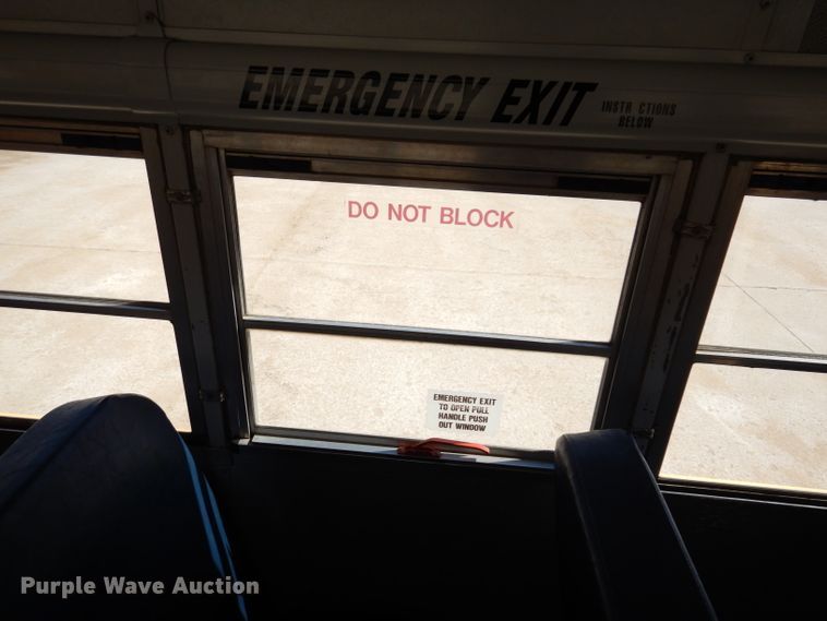 image for item JK9548 2004 Freightliner FS65  school bus