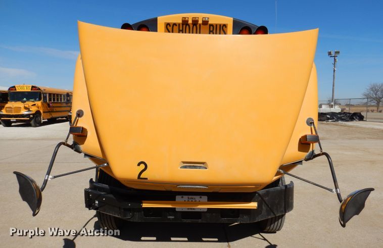 image for item JK9548 2004 Freightliner FS65  school bus