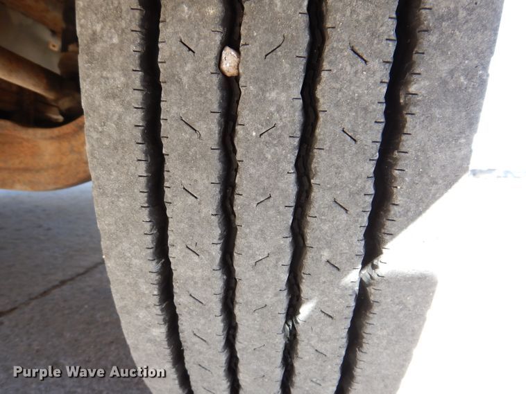 image for item JK9548 2004 Freightliner FS65  school bus