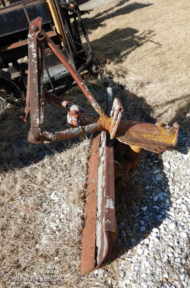 image for item JK9769 Ford blade