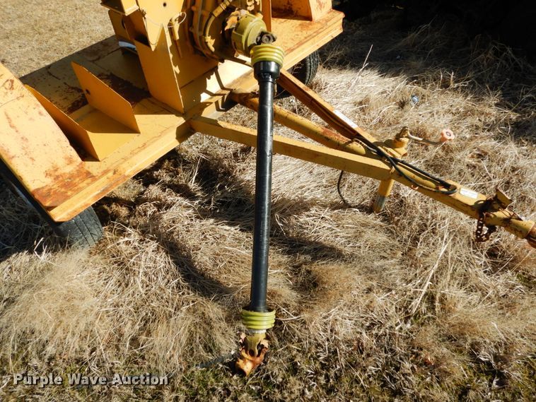 image for item JK9771 1994 Vermeer BC606  wood chipper