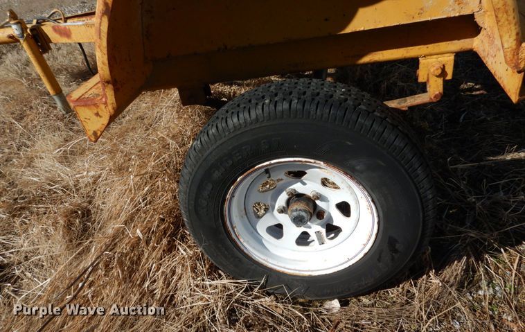 image for item JK9771 1994 Vermeer BC606  wood chipper