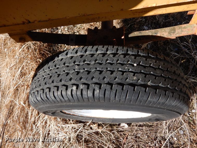 image for item JK9771 1994 Vermeer BC606  wood chipper