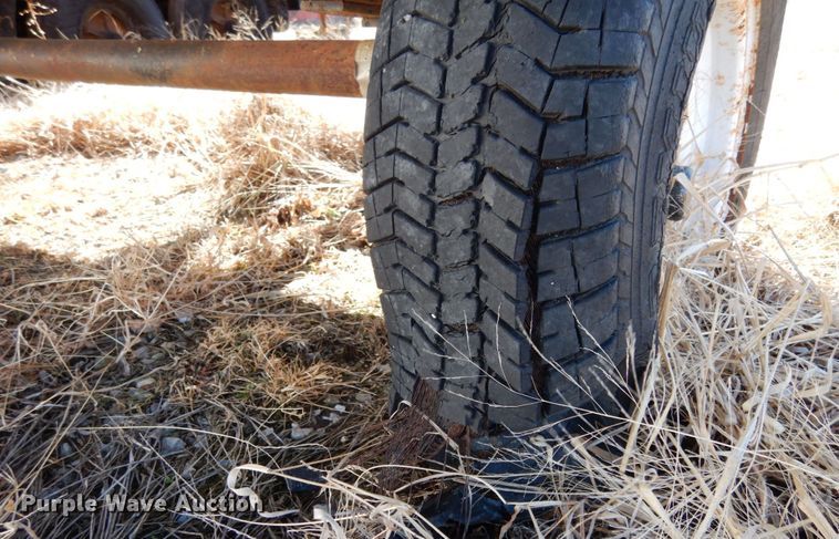 image for item JK9771 1994 Vermeer BC606  wood chipper