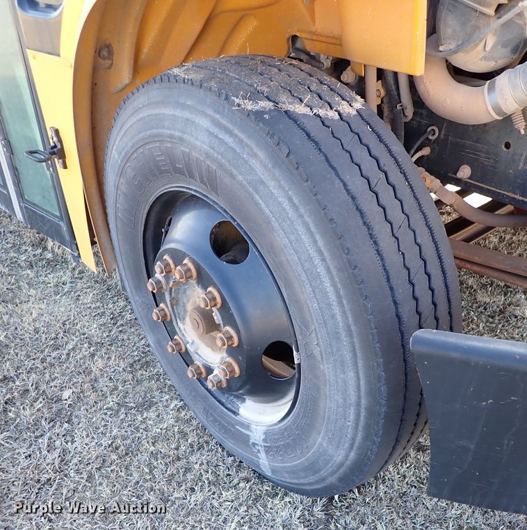 image for item JO9743 2009 Freightliner B2 Thomas Built  school bus