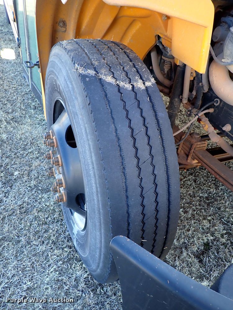 image for item JO9743 2009 Freightliner B2 Thomas Built  school bus