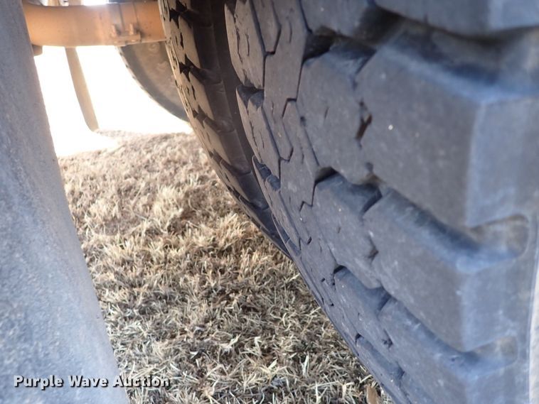 image for item JO9743 2009 Freightliner B2 Thomas Built  school bus