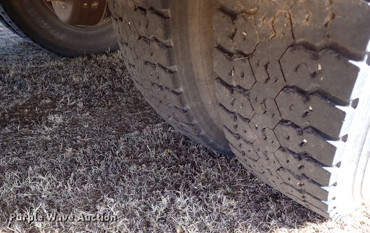 image for item JO9743 2009 Freightliner B2 Thomas Built  school bus