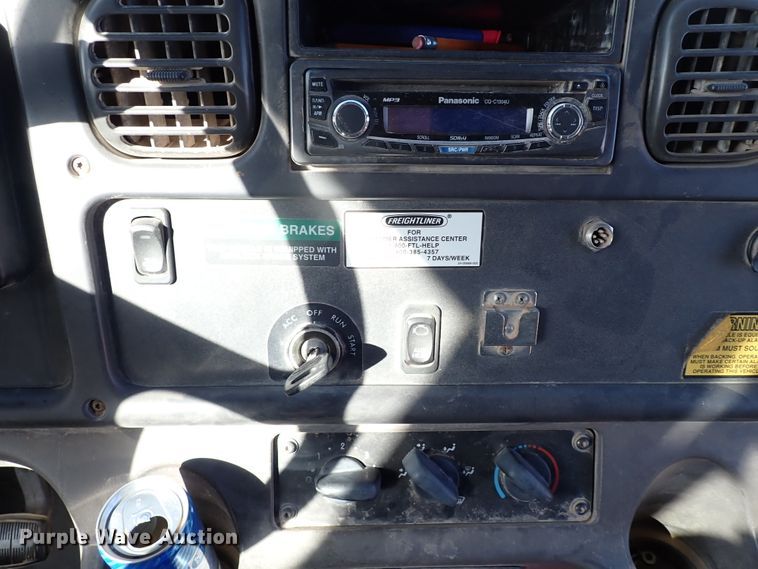 image for item JO9744 2009 Freightliner B2 Thomas Built  school bus