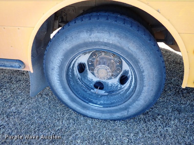 image for item JO9744 2009 Freightliner B2 Thomas Built  school bus