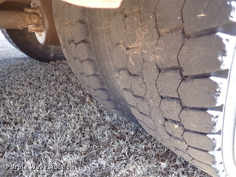 image for item JO9744 2009 Freightliner B2 Thomas Built  school bus