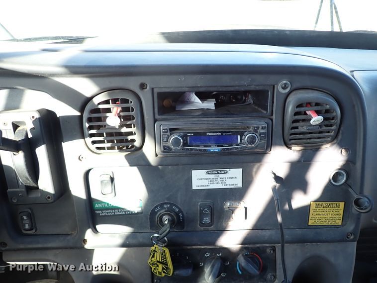 image for item JO9745 2009 Freightliner B2 Thomas Built  school bus