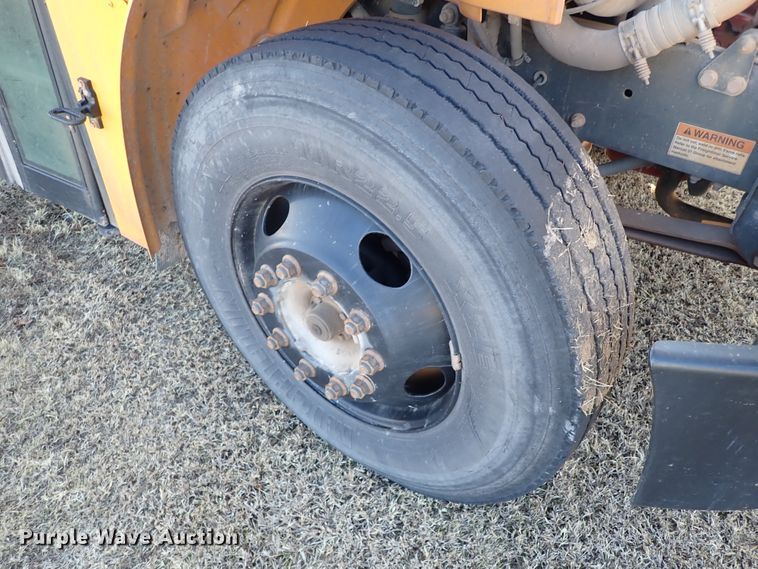 image for item JO9745 2009 Freightliner B2 Thomas Built  school bus