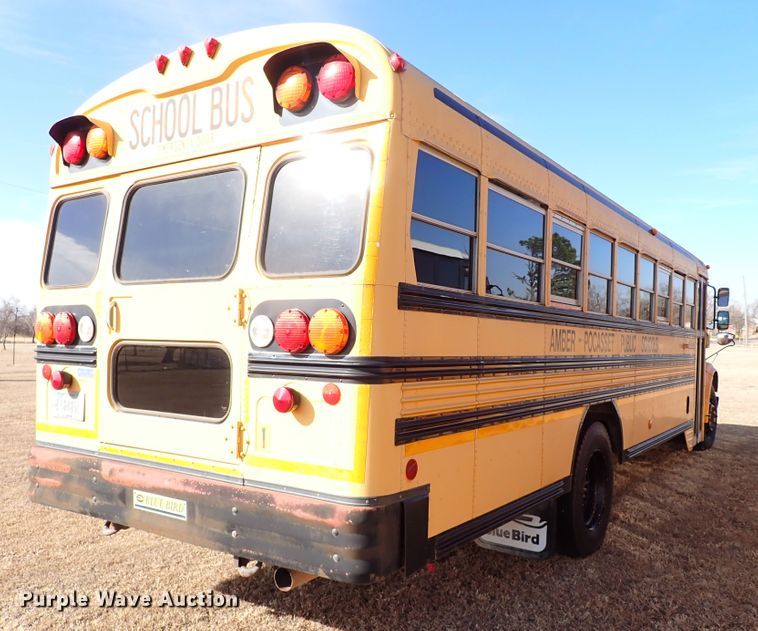 image for item JO9746 2001 International 3800  school bus