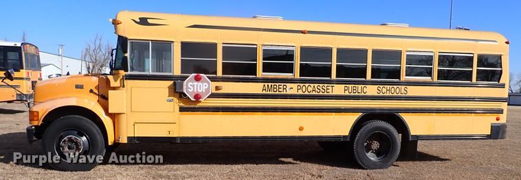 image for item JO9746 2001 International 3800  school bus