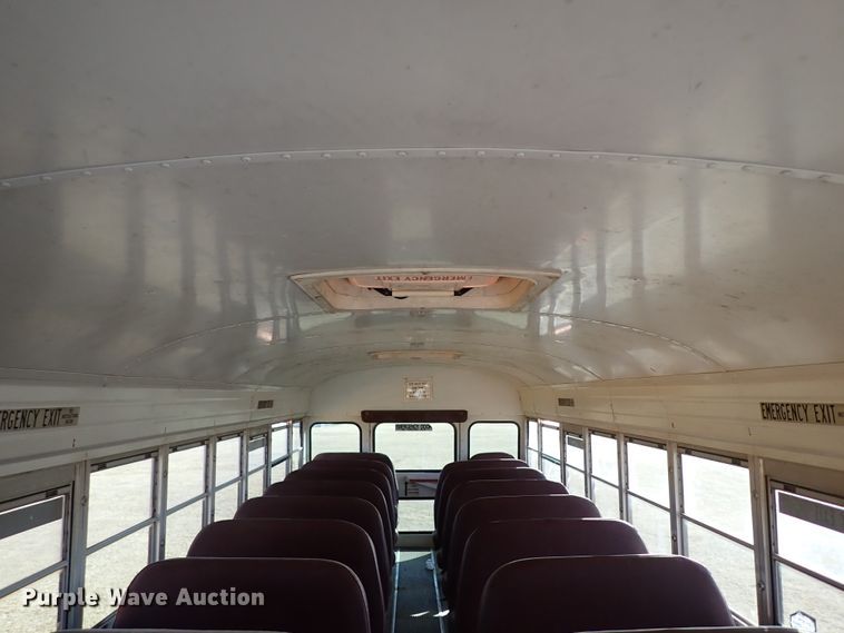 image for item JO9746 2001 International 3800  school bus