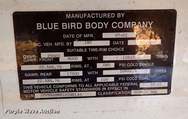 image for item JO9746 2001 International 3800  school bus