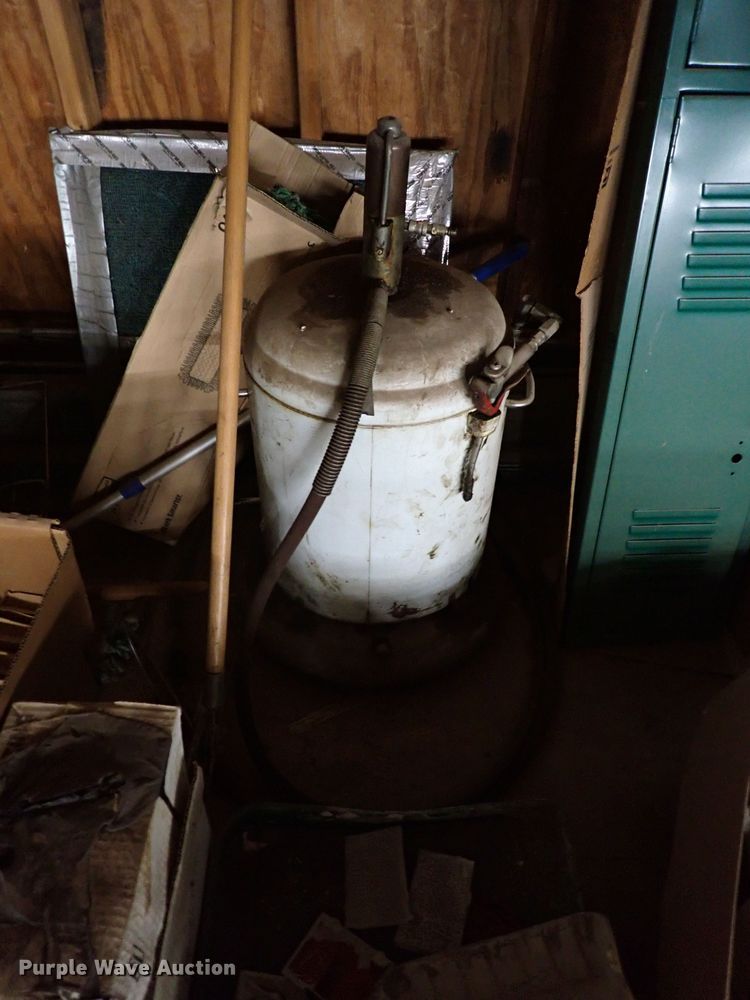 image for item JO9751 Tools