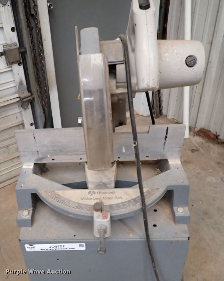 image for item JO9752 Tools