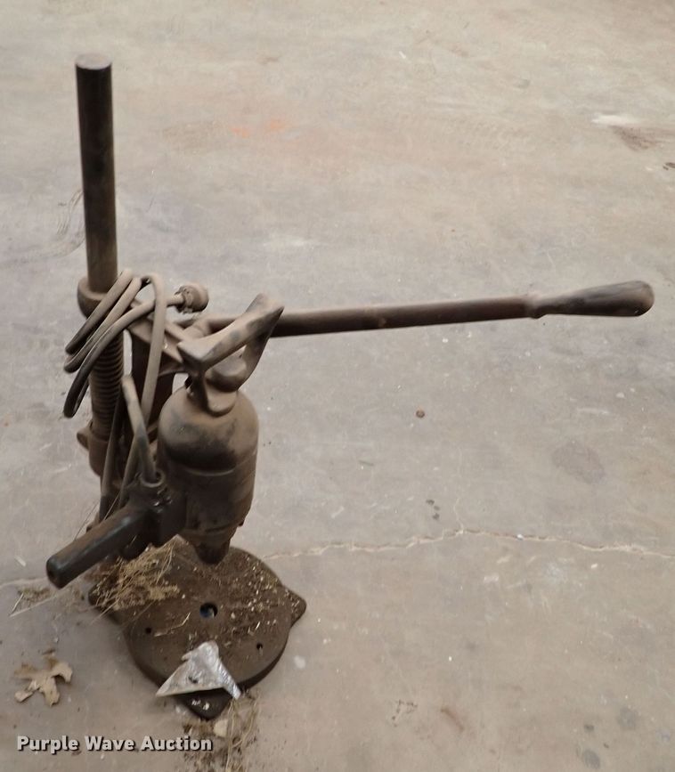 image for item JO9752 Tools