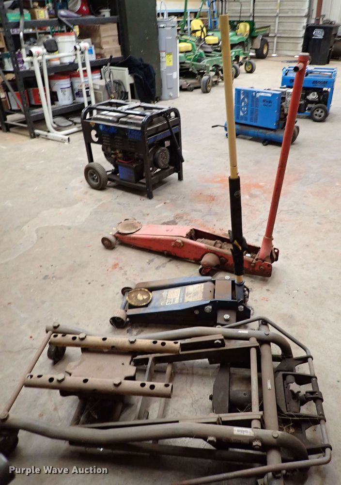 image for item JO9756 (3) jacks