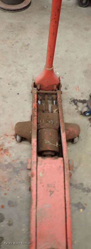 image for item JO9756 (3) jacks