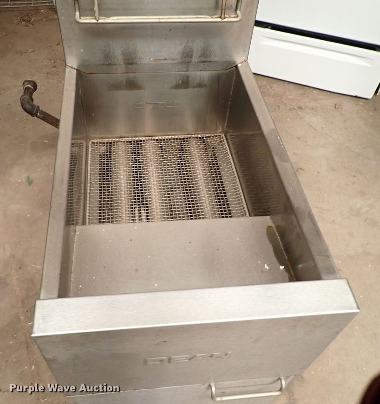 image for item JO9761 Restaurant equipment