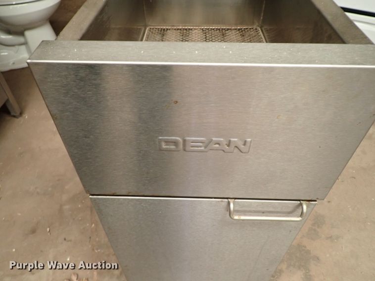 image for item JO9761 Restaurant equipment