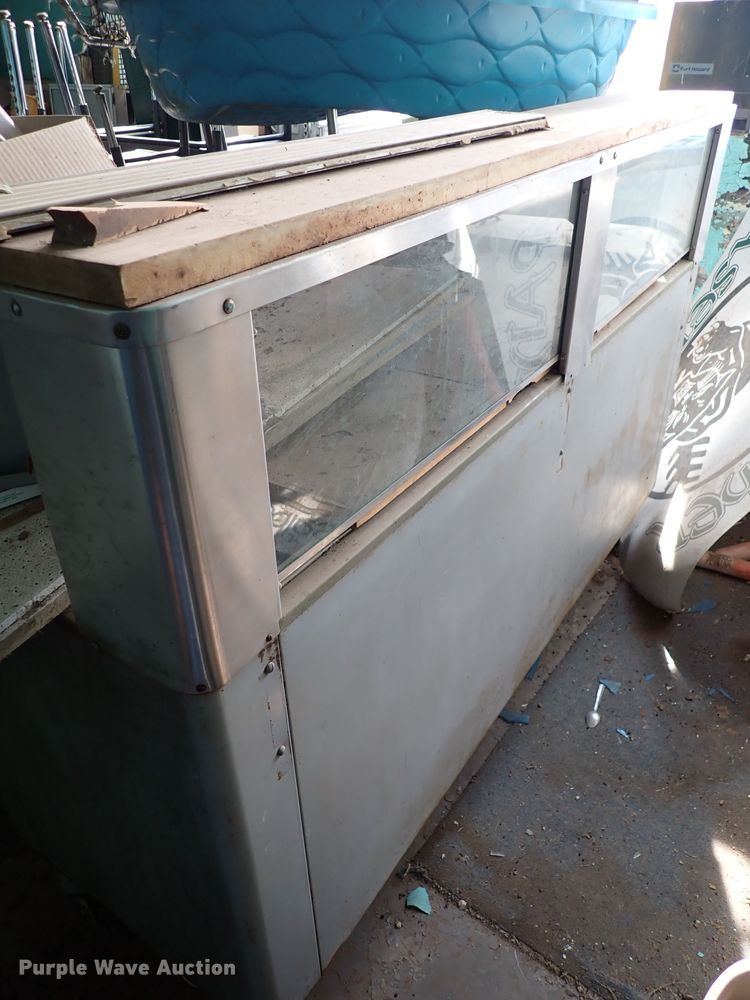 image for item JO9761 Restaurant equipment