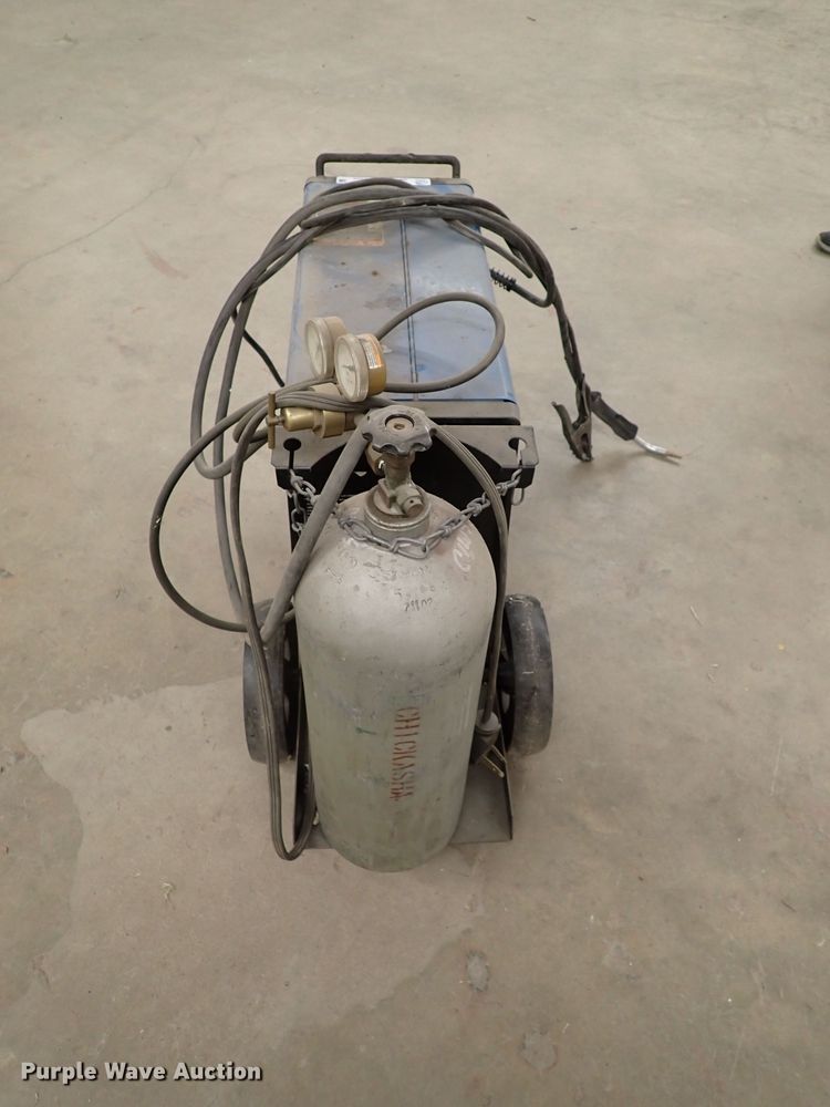 image for item JO9762 Miller Millermatic 185  welder