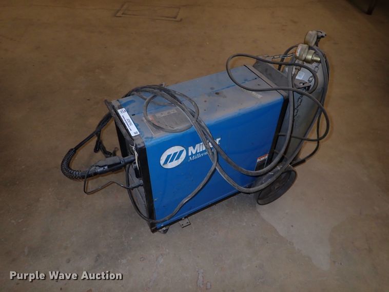 image for item JO9762 Miller Millermatic 185  welder