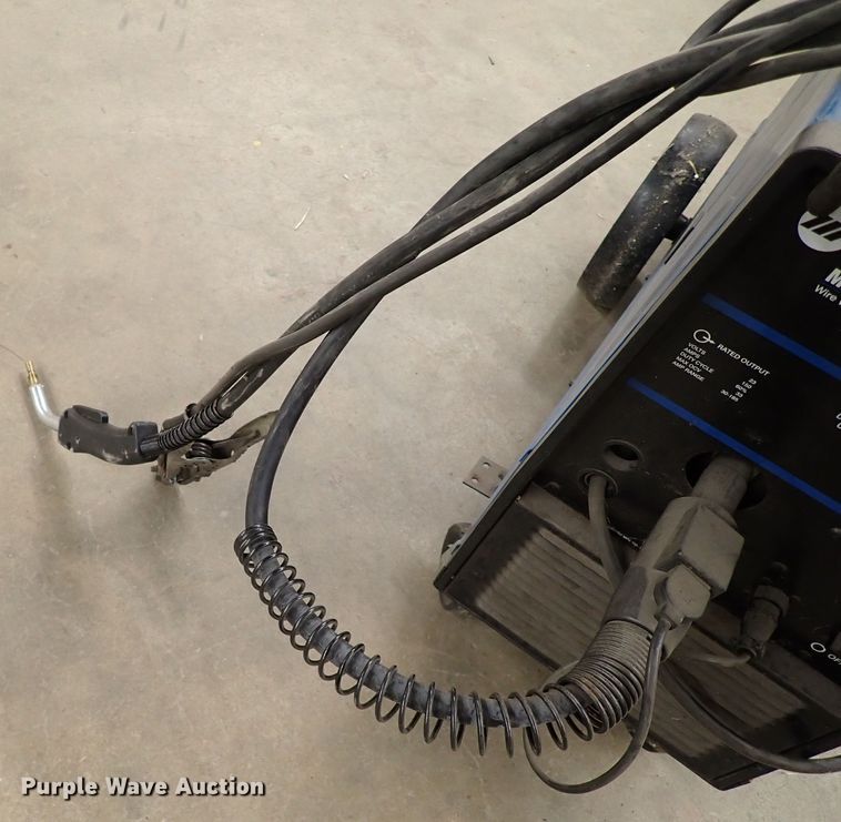 image for item JO9762 Miller Millermatic 185  welder