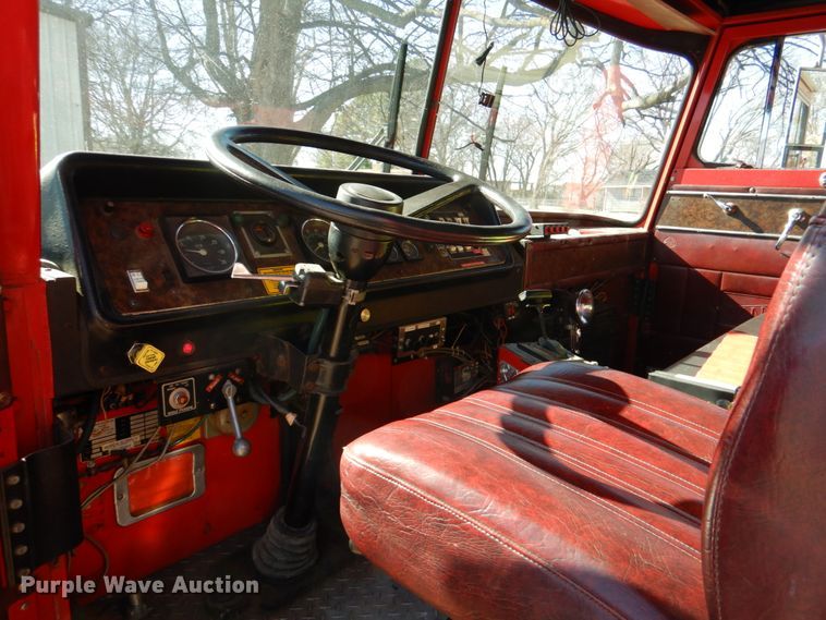 image for item JS9766 1982 Spartan CFRC-2042  pumper fire truck