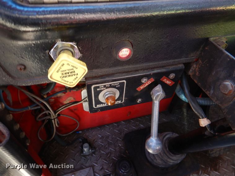 image for item JS9766 1982 Spartan CFRC-2042  pumper fire truck