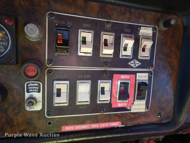 image for item JS9766 1982 Spartan CFRC-2042  pumper fire truck