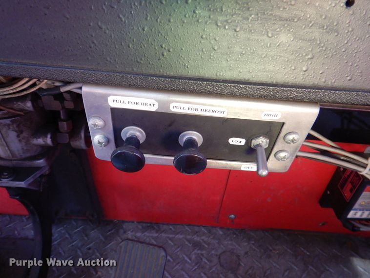 image for item JS9766 1982 Spartan CFRC-2042  pumper fire truck