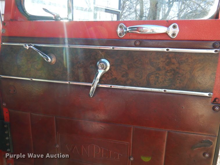 image for item JS9766 1982 Spartan CFRC-2042  pumper fire truck