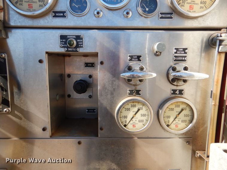 image for item JS9766 1982 Spartan CFRC-2042  pumper fire truck