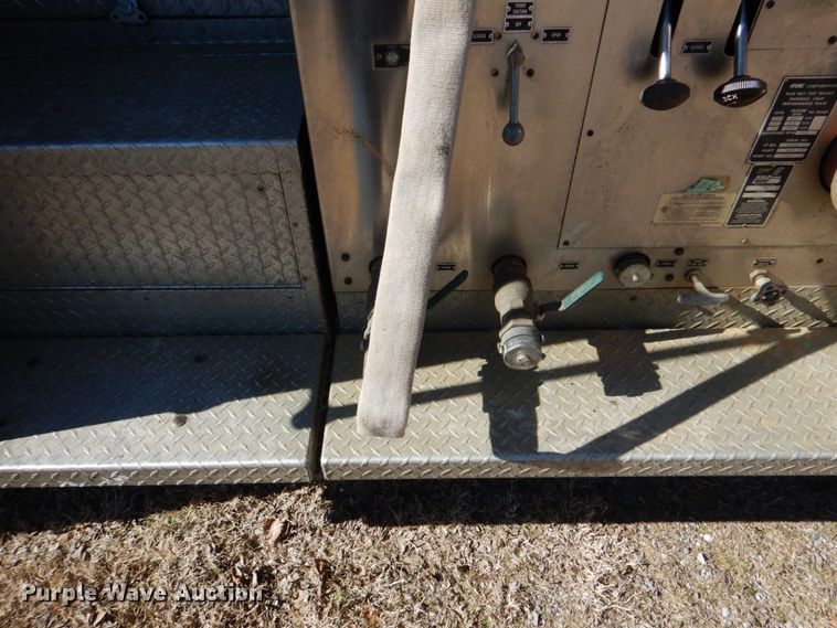 image for item JS9766 1982 Spartan CFRC-2042  pumper fire truck