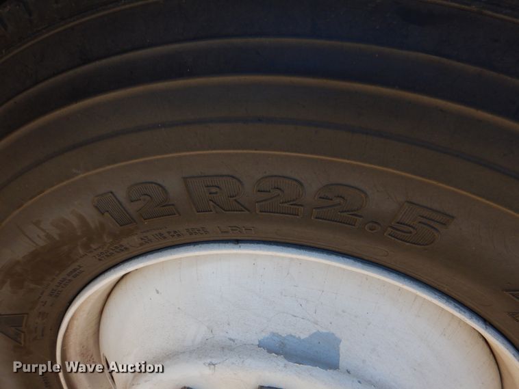 image for item JS9766 1982 Spartan CFRC-2042  pumper fire truck