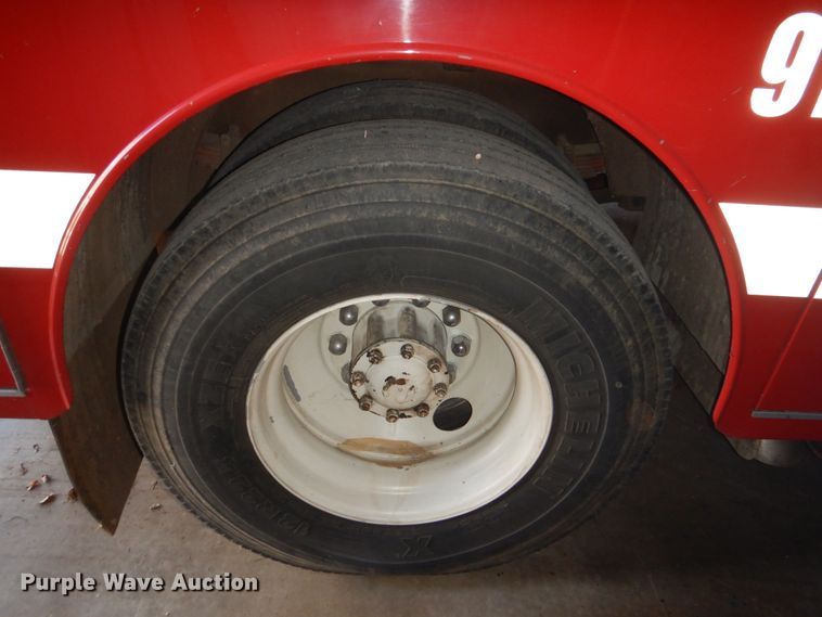 image for item JS9766 1982 Spartan CFRC-2042  pumper fire truck