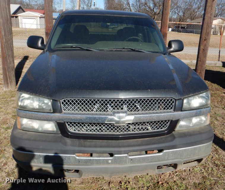 image for item JS9768 2004 Chevrolet Silverado 1500  Ext. Cab pickup truck