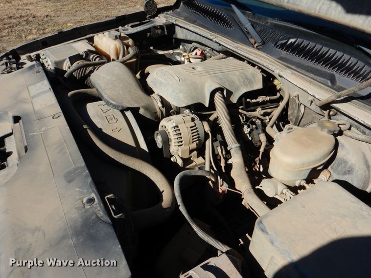 image for item JS9768 2004 Chevrolet Silverado 1500  Ext. Cab pickup truck